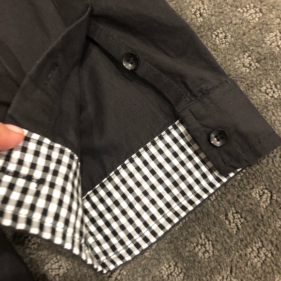 SOMETHING STRONG men’s black button down shirt. - Picture 4 of 5